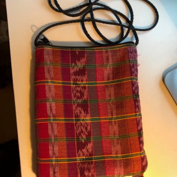Handmade Guatemalan Shoulder Passport/Phone Fabric Bag - Picture 3 of 6